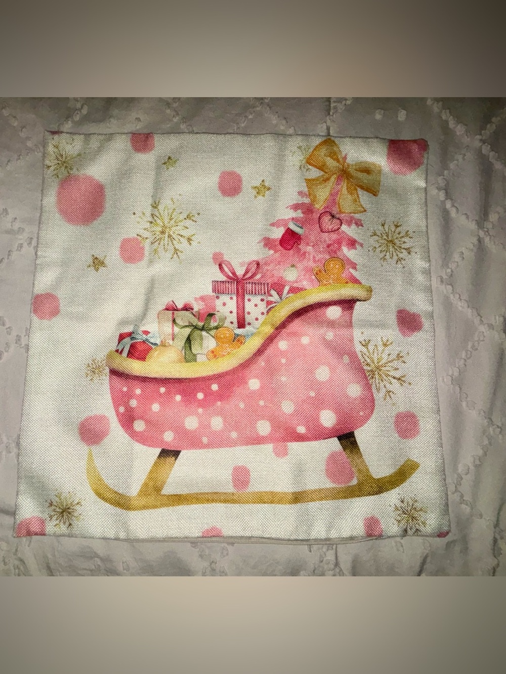 Pink Sleigh Polka Dot Christmas Holiday Pillow Cover NWOT. Never Used. See Pictu